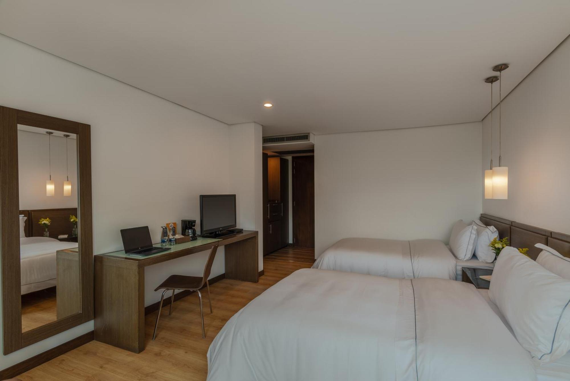 מדיין Apartamentos Poblado Alejandria By Housy Host מראה חיצוני תמונה
